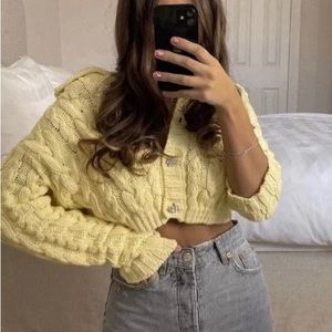 ZARA BLOGGER FAVE Yellow Cableknit Cardigan Sweater Jewel Rhinestone Buttons
